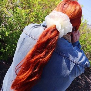 Oversized Organza Scrunchie in Light Creme